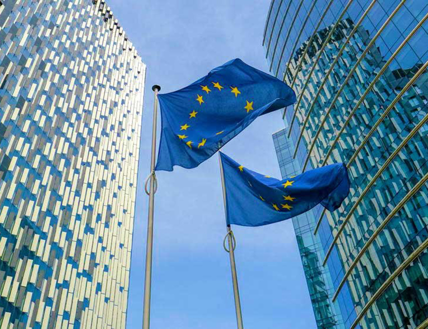 СТРАЗБУР, 21. ОКТОБРА /СРНА/ - Европска унија је потрошила готово 178 милијарди евра за помоћ Украјини од почетка сукоба, рекао је европски комесар за економију и продуктивност Валдис Домбровскис.