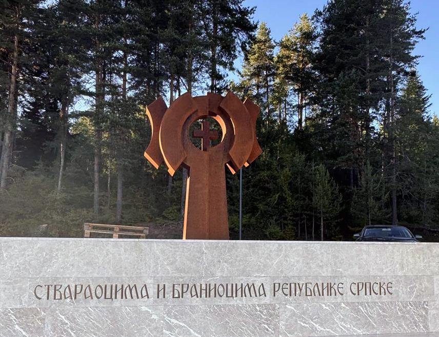 PALE, OCTOBER 23 /SRNA/ - Former Speaker of the Republika Srpska National Assembly Dragan Kalinić told SRNA that the political circumstances under which the 34th anniversary of the founding of the Assembly of the Serb People in BiH will be marked tomorrow can, in terms of their complexity and even dramatic nature, be compared to the historic moves and decisions made by Serb MPs in 1991 and 1992, when the foundations of Republika Srpska were laid.