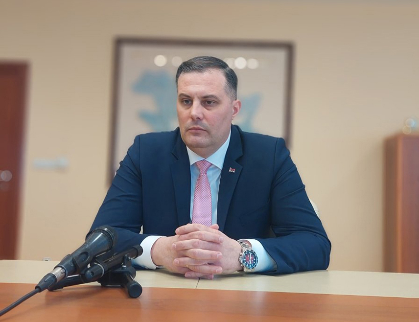 БРОД, 23. ОКТОБРА /СРНА/ - Парком природе "Тара" управљаће општина Фоча, одлучила је Влада Републике Српске.