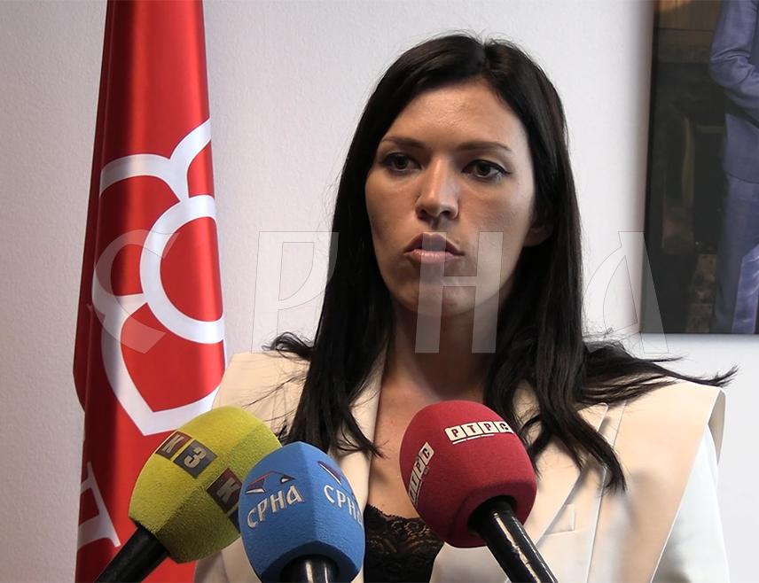 SARAJEVO, OCTOBER 27 /SRNA/ – The chair of the SNSD caucus in the House of Representatives of the BiH Parliamentary Assembly Sanja Vulić states that it is time for the Minister of Foreign Affairs in the Council of Ministers Elmedin Konaković to feel what it means to be held accountable for his own words.