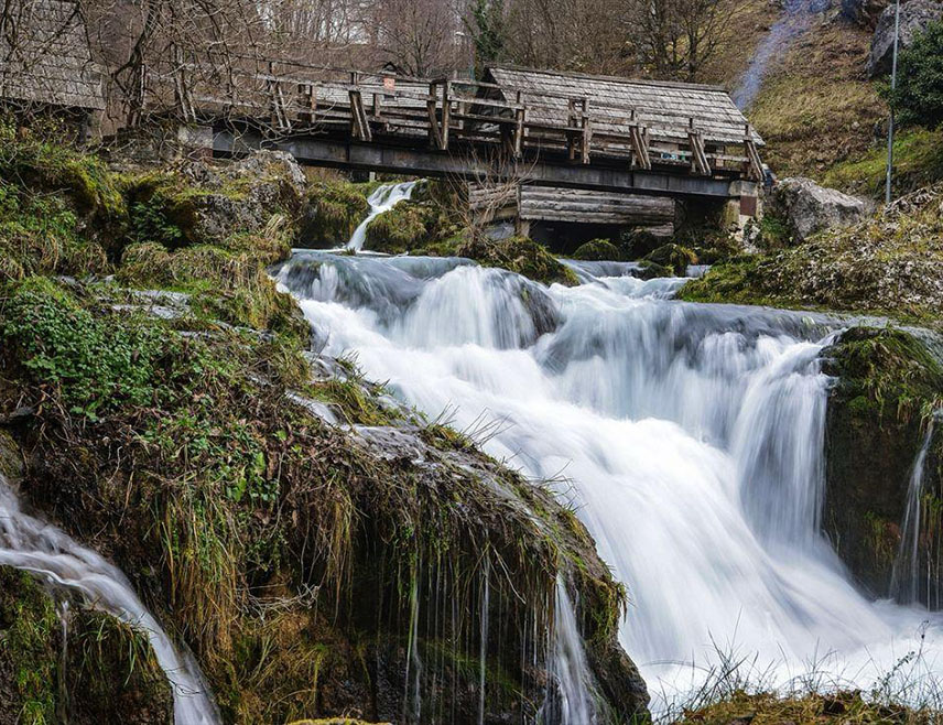 БАЊАЛУКА, 28. ОКТОБРА /СРНА/ – Бањалука има огроман потенцијал у области сеоског туризма, али да би био довољно искориштен потребни су добро осмишљени пројекти као што је програм надоградње за Крупу на Врбасу која је заслужено уврштена на листу најбољих села свијета, речено је Срни у градској Туристичкој организацији.