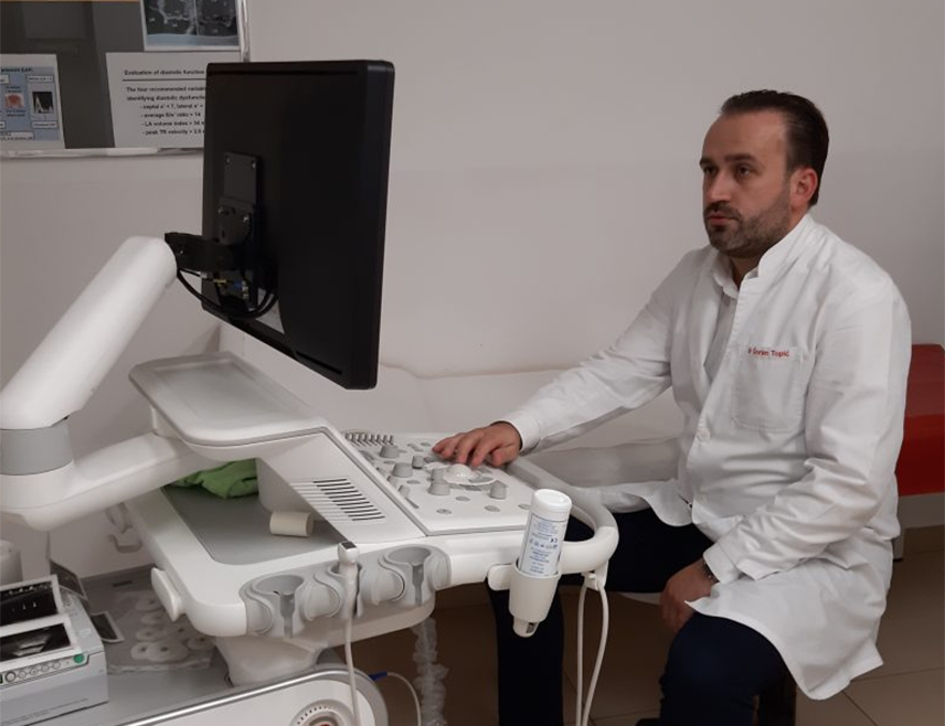 БАЊАЛУКА, 30. ОКТОБРА /СРНА/ - Завод за дијализу и трансплантацију Републике Српске од 1. јануара преузеће управљање дијализним центрима Српске и у том процесу неће доћи до било каквих кашњења у пружању услуга пацијентима, рекао је Срни вршилац дужности ове јавне здравстене установе Горан Топић.