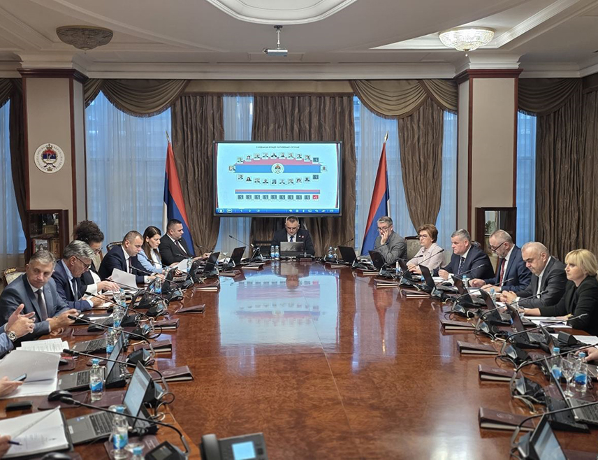 БАЊАЛУКА, 30. ОКТОБРА /СРНА/ - Влада Републике Српске прихватила је данас информацију о избору идејног рјешења за изградњу меморијалног комплекса у Братунцу који ће бити подигнут с циљем трајног очувања сјећања на страдања српског народа у Подрињу и регији Бирач у 20. вијеку.