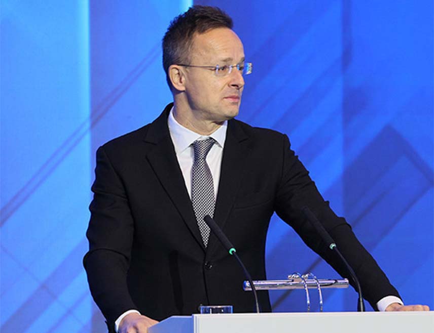 БУДИМПЕШТА, 30. ОКТОБРА /СРНА/ - Успјешан састанак предсједника САД Доналда Трампа и предсједника Кине Си Ђинпинга и њихов договор у вези са трговинским питањима представља добру вијест за Мађарску, оцијенио је мађарски министар спољних послова и трговине Петер Сијарто.