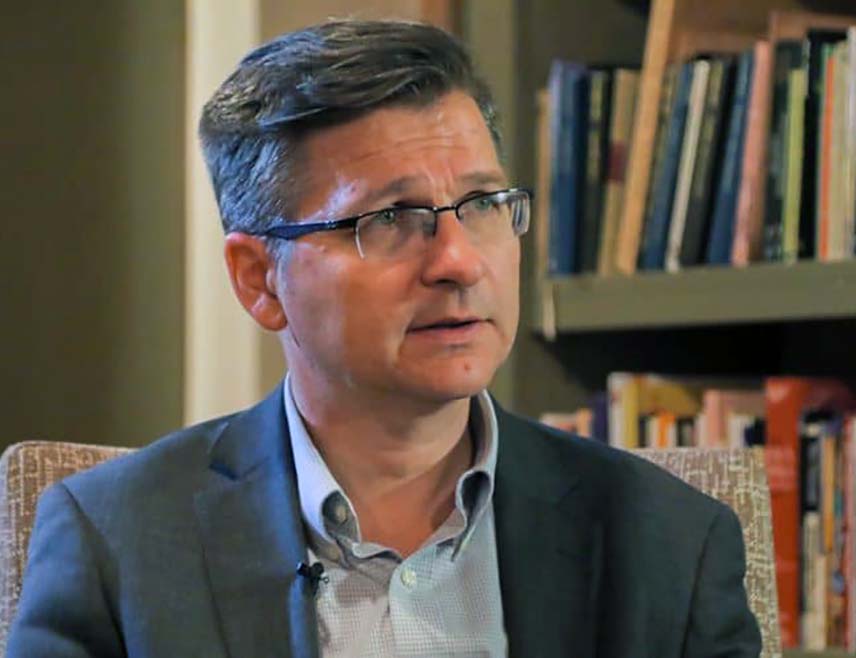 BELGRADE, OCTOBER 31 /SRNA/ – Historian Miloš Ković believes that the scandalous meeting in Croatia’s Parliament is a consequence of the denial of the genocide against Serbs in Croatia, especially the one committed between 1941 – 1945, emphasizing there is absolutely no similarity between Jasenovac and Srebrenica, because the Srebrenica July 1995 events narrative serves precisely to relativize the crime committed in the horrific death camp of Jasenovac.