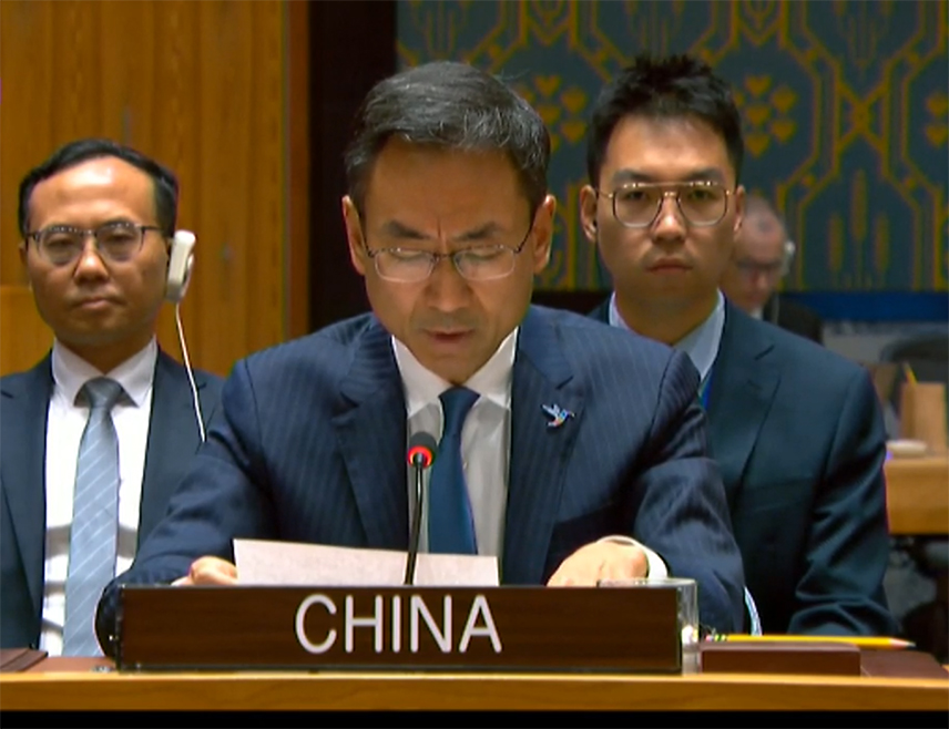 ЊУЈОРК, 31. ОКТОБРА /СРНА/ - Кристијан Шмит се позива на такозвана Бонска овлаштења, а тиме не само да није помогао у рјешавању проблема, већ је продубио подјеле између констиутивних народа у БиХ, изјавио је представник Кине у УН Генг Шуанг.