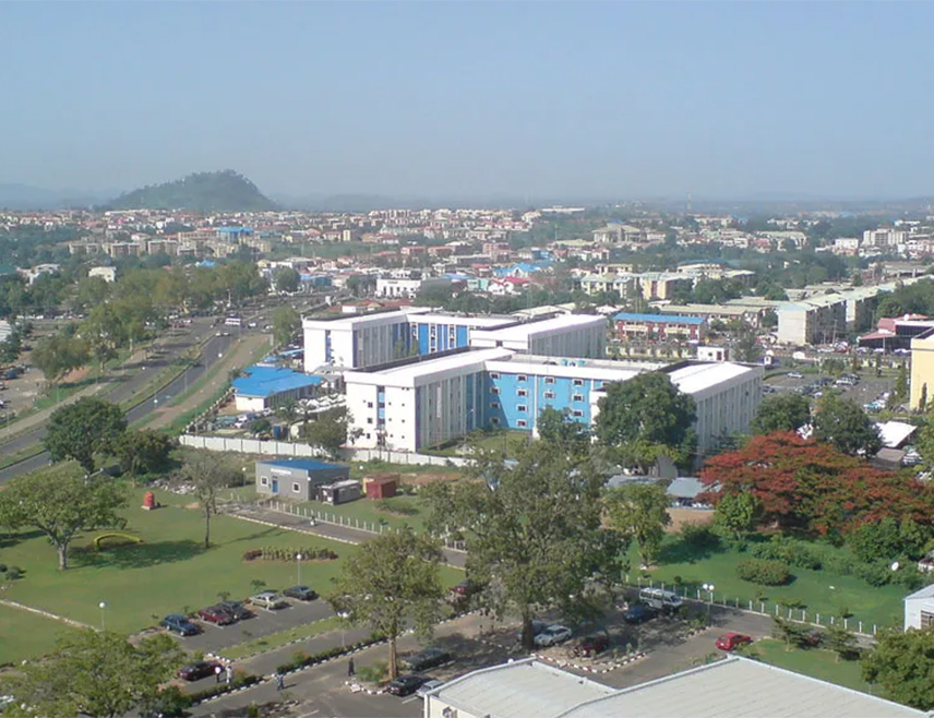 АБУЏА, 2. НОВЕМБРА /СРНА/ - Нигерија је поздравила помоћ САД у борби против исламистичких побуњеника све док се поштује њен територијални интегритет.