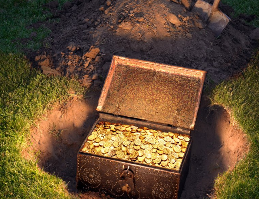 ЛИОН, 6. НОВЕМБРА /СРНА/ - Становник комуне Невиљ сор Сон код француског града Лиона пронашао је на свом приватном посједу ризницу блага вриједну око 700.000 евра, јавила је радио-станица "Франс инфо".