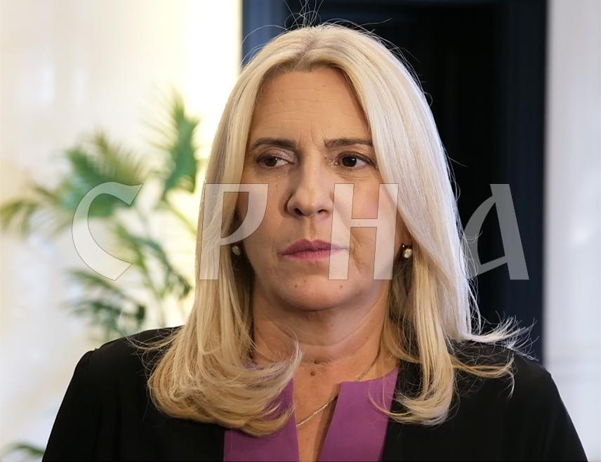 ИСТОЧНО САРАЈЕВО, 6. НОВЕМБРА /СРНА/ - Српски члан Предсједништва БиХ Жељка Цвијановић поручила је да је Шефик Џаферовић /СДА/ посљедњи који може да држи лекције о блокадама јер је он био коловођа блокаде Дома народа Парламентарне скупштине БиХ која је трајала скоро годину дана.