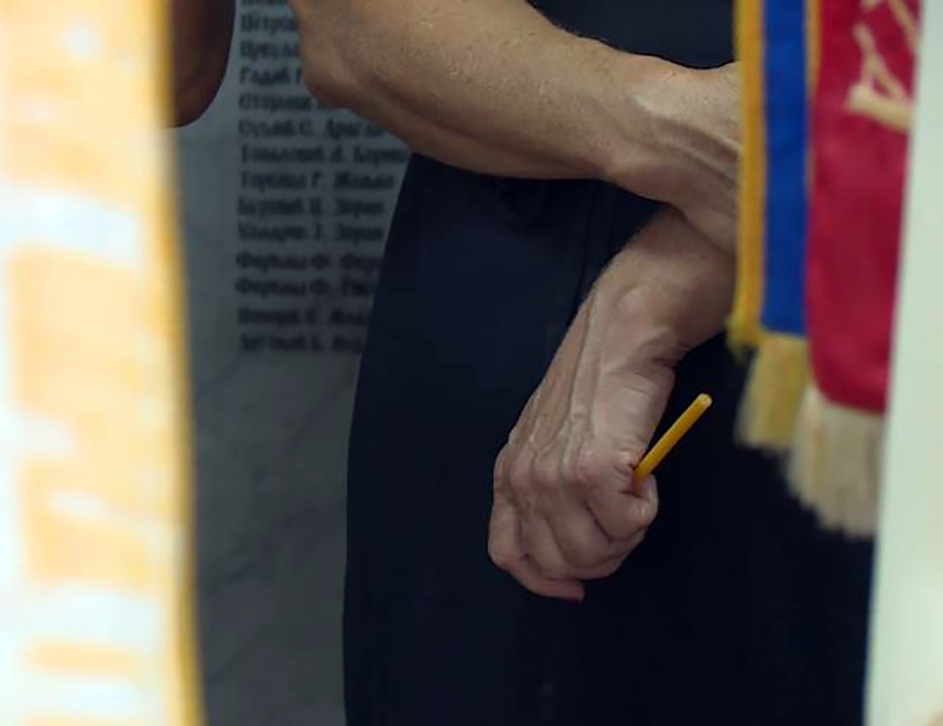 БАЊАЛУКА, 8 НОВЕМБРА /СРНА/ - У Невесињу ће данас бити обиљежене митровданске битке вођене 1992. и 1994. године, које представљају симбол отпора и слободе српског народа у Херцеговини.