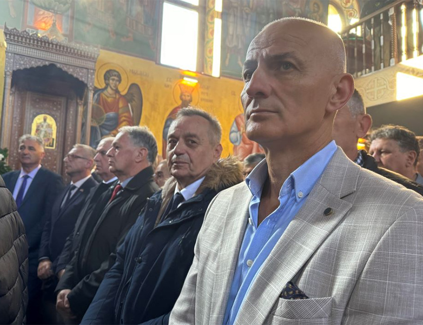 НЕВЕСЊЕ, 8. НОВЕМБРA /СРНА/ - Митровданске битке биле одсудне за цијелу Херцеговину и Републику Српску, истакао је предсједник Борачке организације општине Невесиње Синиша Шиповац.