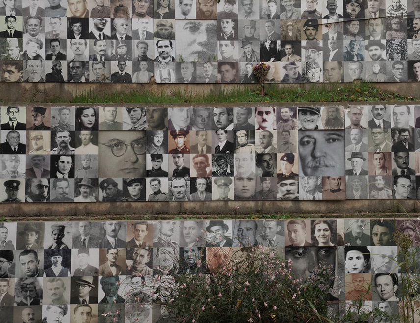 БЕОГРАД, 8. НОВЕМБРА /СРНА/ - Код Спомен-парка Краљева чесма у Лисичјем потоку данас је служен годишњи помен жртвама комунистичког режима у Београду и читавој Србији, чији се број процјењује на око 60.000.