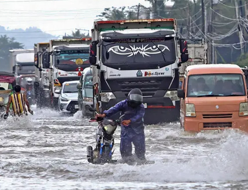 МАНИЛА, 9. НОВЕМБРА /СРНА-Ројтерс/ - На Филипинима је евакуисано више од 100.000 људи јер се очекују разоран вјетар и обилне кише усљед олује "Фунг-вонг" достигла снагу супер тајфуна.