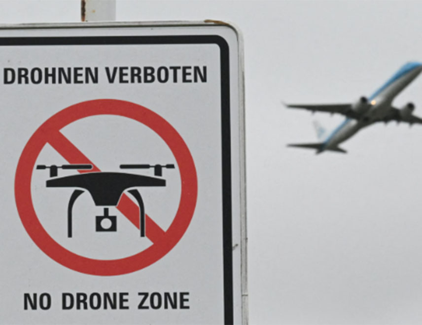 ЛОНДОН, 9. НОВЕМБРА /СРНА/ - Велика Британија шаље стручњаке и опрему у Белгију да би помогла тој земљи у борби против дронова који ометају рад аеродрома, изјавио је командант британске војске Ричард Најтон.