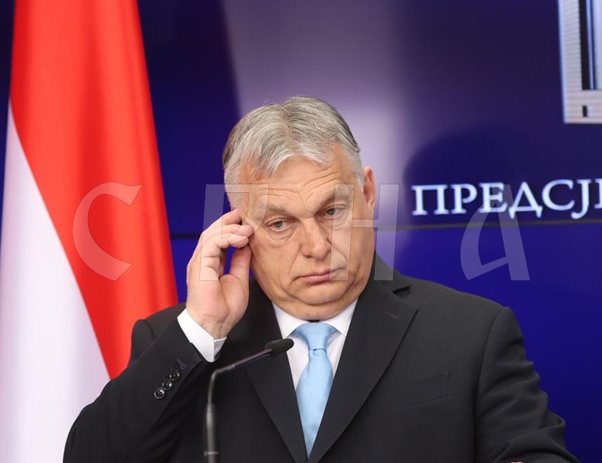 БУДИМПЕШТА, 9. НОВЕМБРА /СРНА/ - Американци су обећали да ће заштитити економску стабилност Мађарске уколико њен финансијски систем буде нападнут споља, саопштио је мађарски премијер Виктор Орбан.