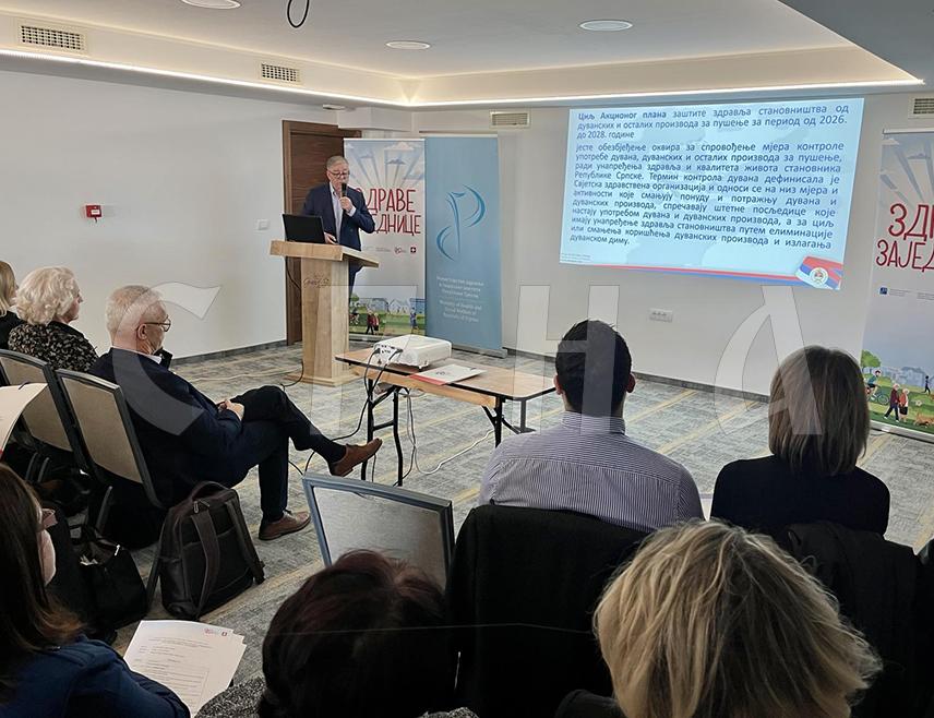 БАЊАЛУКА, 11. НОВЕМБРА /СРНА/ - Усвајање закона о заштити здравља становништва од дуванских и осталих производа за пушење отвориће пут за предузимање низа активности које требају допринијети превенцији употребе дувана, дуванских и осталих производа за пушење у Српској, речено је на данашњој радионици у Бањалуци посвећеној превенцији пушења.