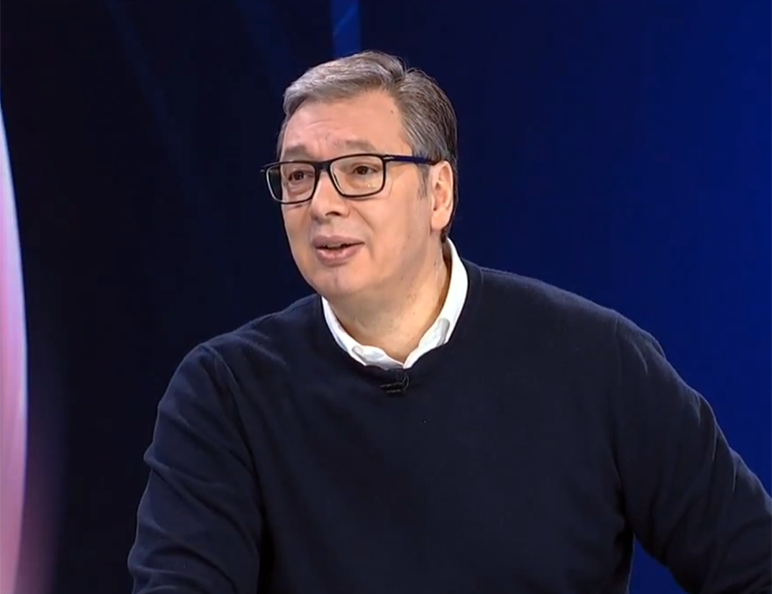 БЕОГРАД, 11. НОВЕМБРА /СРНА/ - Предсједник Србије Александар Вучић најавио је да ће се у четвртак, 13. новембра, у Паризу састати са француским колегом Емануелом Макроном, оцијенишви да ће то бити изузетно важан састанак.