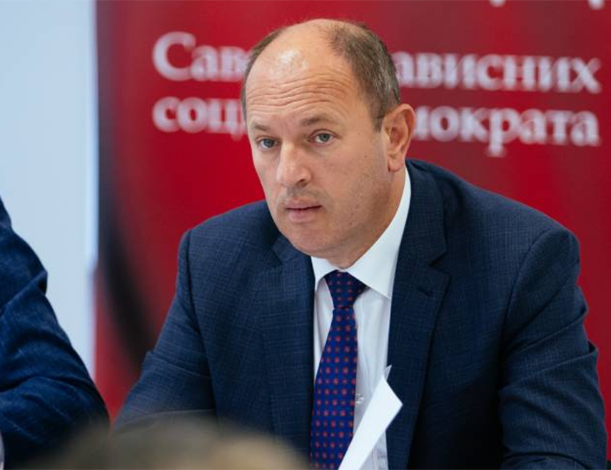 БАЊАЛУКА, 13. НОВЕМБРА /СРНА/ - Цијена електричне енергије у Републици Српској су најповољније на Балкану и за грађане и за привреду, тарифним моделом је заштићено 86 одсто становника, рекао је в.д. генералног директора "Електропривреде Републике Српске" Лука Петровић и истакао да трошкове треба рационалнизовати.