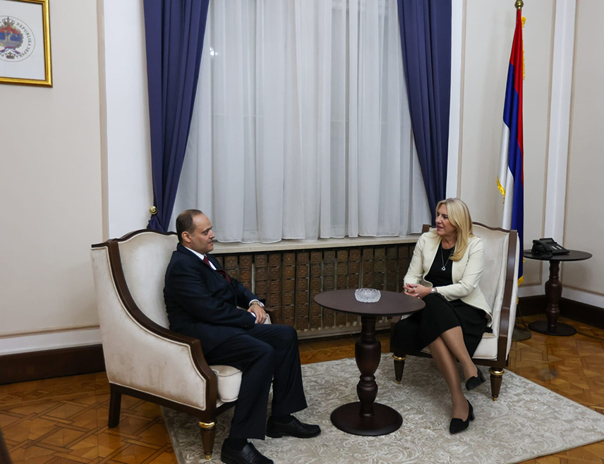 САРАЈЕВО, 16. НОВЕМБРА /СРНА/ - Српски члан Предсједништва БиХ Жељка Цвијановић примила је у опроштајну посјету амбасадора Саудијске Арабије у БиХ Осаму бин Дакила ал Ахмадија током које су констатовали да је сарадња са свим нивоима власти у БиХ била веома добра и изразили наду да ће и убудуће бити једнако успјешна.