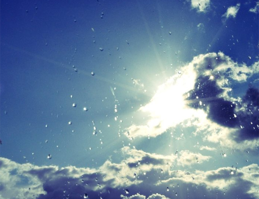 БИЈЕЉИНА, 17. НОВЕМБРА /СРНА/ - У Републици Српској и Федерацији БиХ данас ће бити топло, вјетровито и облачно вријеме, повремено са кишом и највишом температуром до 24 степена Целзијусова.