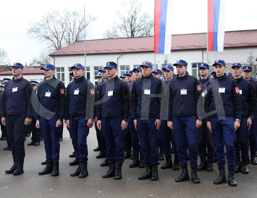BANJA LUKA, November 18 /SRNA/ – With the oath-taking ceremony of cadets of the 26th and 27th classes of the Police Academy, their training has been officially completed, making them police officers, while 573 of them have been admitted into the ranks of the Ministry of Internal Affairs /MoI/ of Republika Srpska.