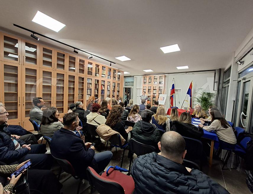 ИСТОЧНО САРАЈЕВО, 18. НОВЕМБРА /СРНА/ - На поетском такмичењу у Источном Сарајеву 28 такмичара се надметало у рецитовању пјесама Сергеја Александровича Јесењина на руском језику.