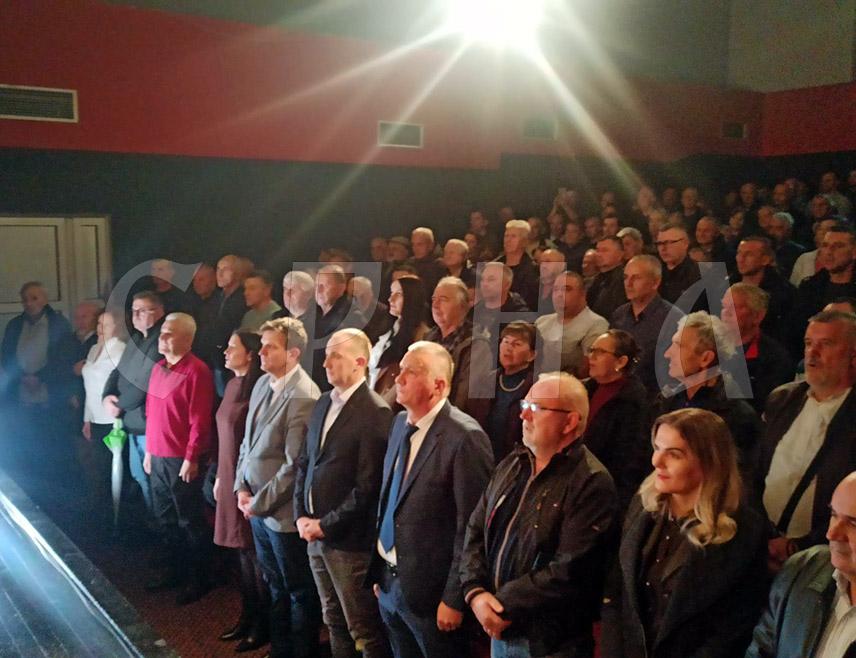 ЗВОРНИК, 18. НОВЕМБРА /СРНА/ - Кандидат СДС-а за предсједника Републике Српске на пријевременим изборима Бранко Блануша изјавио је вечерас да искрено очекује значајну подршку грађана Зворника.