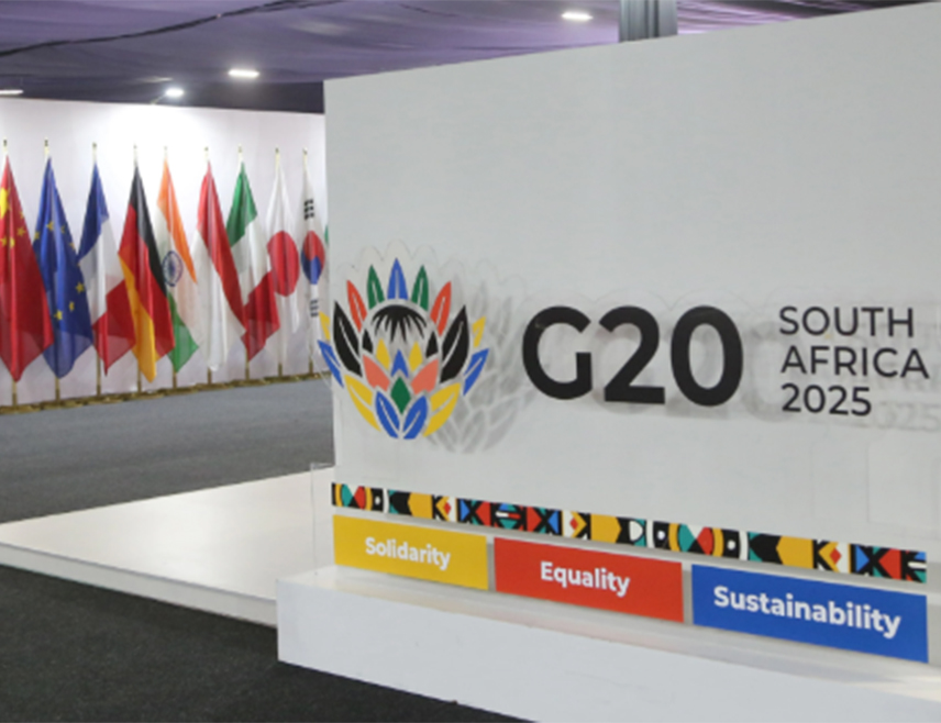 ЈОХАНЕСБУРГ, 19. НОВЕМБРА /СРНА - РИА Новости/ - Око 730 милиона људи широм свијета, односно готово 10 одсто свјетске популације, и даље нема приступ електричној енергији, изјавио је Етиопис Тафара, потпредсједник Међународне финансијске корпорације за Африку, која је дио Свјетске банке.