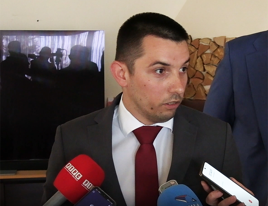 БАЊАЛУКА, 19. НОВЕМБРА /СРНА/ - Члан Главног одбора СНСД-а Денис Шулић рекао је Срни да су Градишка, Србац, Лакташи и Прњавор својеврсни бастион подршке политици ове странке и да одувијек дају СНСД-у вјетар у леђа за раст.