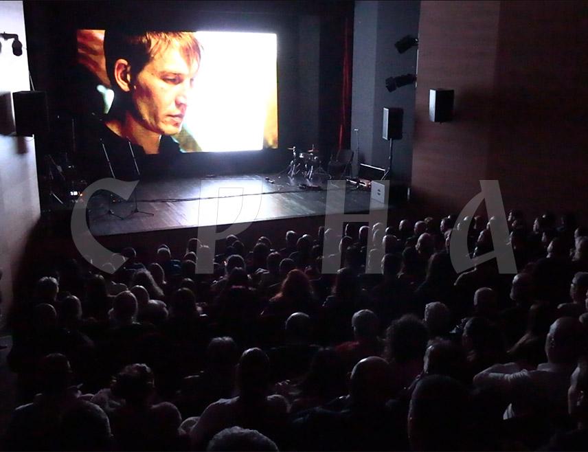 ИСТОЧНО САРАЈЕВО, 19. НОВЕМБРА /СРНА/ - Међународни фестивал документарног филма "РТ.Док: Вријеме наших хероја" отворен је вечерас у Источном Сарајеву премијерним приказивањем филма "Срби и Руси: Крв и вјера".