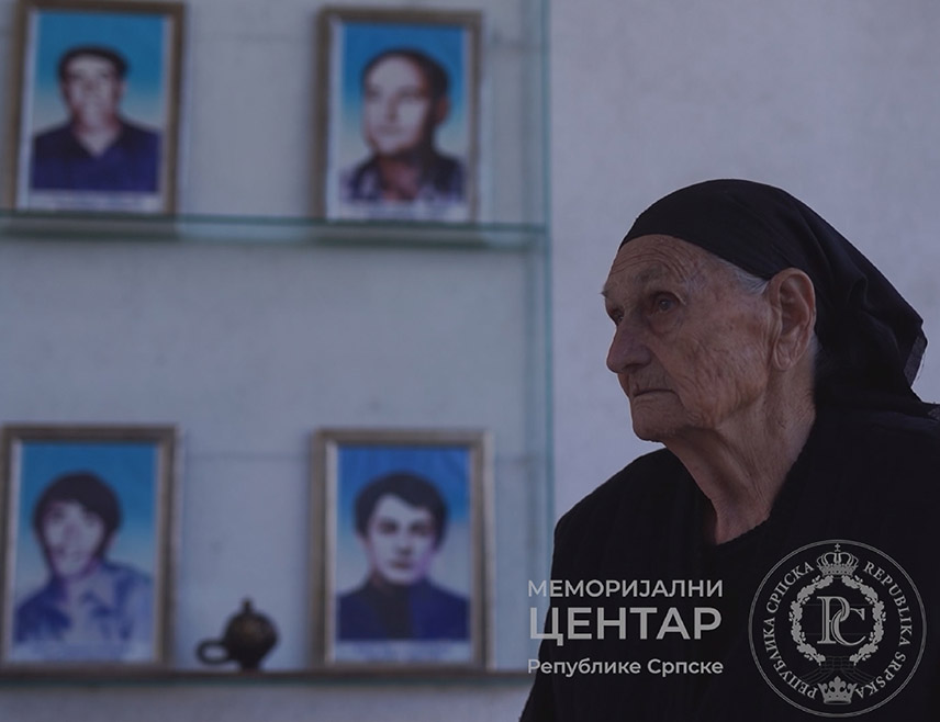 БАЊАЛУКА, 20. НОВЕМБРА /СРНА/ - Миља Зечевић из Сијековца код Брода у потресном свједочењу за Меморијални центар Републике Српске испричала је да су јој 1992. године убили три сина и мужа пред очима.
