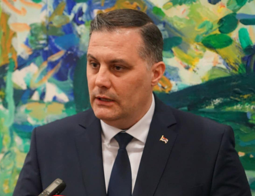 БАЊАЛУКА, 20. НОВЕМБРА /СРНА/ - Министарство за просторно уређење, грађевинарство и екологију Републике Српске биће дио рјешења када је ријеч о изградњи приступних путева код новоизграђеног моста у бањалучком насељу Чесма, изјавио је Срни ресорни министар Бојан Випотник.