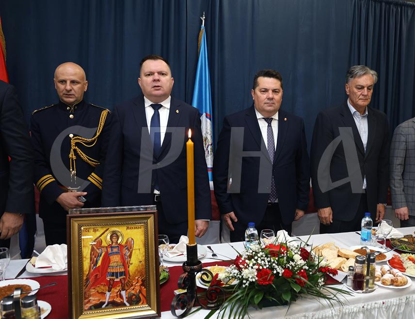 БАЊАЛУКА, 21. НОВЕМБРА /СРНА/ - Министар унутрашњих послова Републике Српске Жељко Будимир изјавио је да је стање безбједности у Српској задовољавајуће и тако ће и остати, јер припадници полиције свакодневно раде на томе.