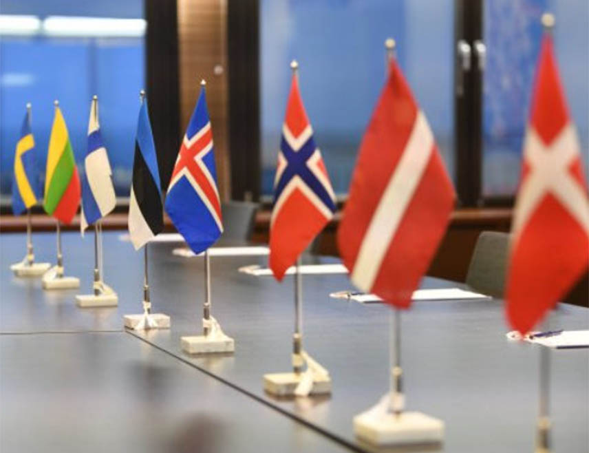 ОСЛО, 22. НОВЕМБРА /СРНА/ - Лидери осам нордијских и балтичких земаља потврдили су да ће наставити да шаљу оружје Украјини након што су разговарали са украјинским предсједником Владимиром Зеленским.