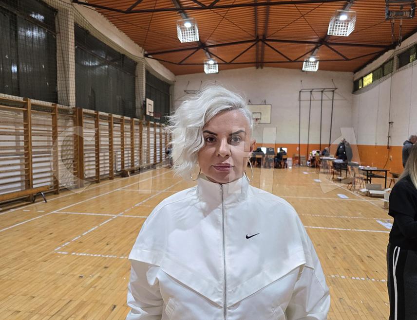 БИЈЕЉИНА, 23. НОВЕМБРА /СРНА/ - У Бијељини је до 19.00 часова на пријевременим изборима за предсједника Републике Српске гласало 36,33 одсто бирача или 40.062 грађана са правом гласа, рекла је предсједник Градске изборне комисије Дијана Савић Божић.