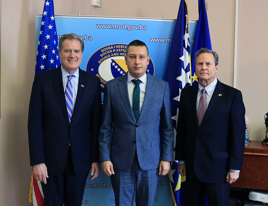 SARAJEVO, NOVEMBER 25 /SRNA/ - Deputy Minister of Defense in the Council of Ministers Aleksandar Goganović stated that during a meeting with U.S. congressmen Mike Turner and Donald Norcross in Sarajevo, he emphasized that the United States remains a key partner of the Ministry of Defense, but also a particularly important partner of the Serb people.