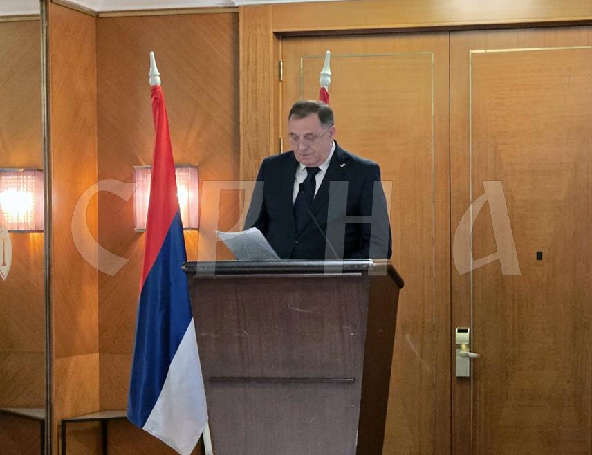 BUDAPEST, NOVEMBER 26 /SRNA/ - SNSD leader Milorad Dodik emphasized that the policies of Hungarian Prime Minister Viktor Orbán and Hungary have introduced a new geopolitical dimension to cooperation with Republika Srpska and contributed to the survival of the Christian element in BiH, as well as helping to preserve the demographic and thus geopolitical landscape of the Balkans.