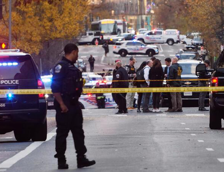 ВАШИНГТОН, 27. НОВЕМБРА /СРНА - РИА Новости/ - Осумњичени за напад на припаднике Националне гарде САД код Бијеле куће у Вашингтону радио је за бројне америчке владине агенције у Авганистану, изјавио је директор Централне обавјештајне агенције /ЦИА/ Џон Ретклиф.