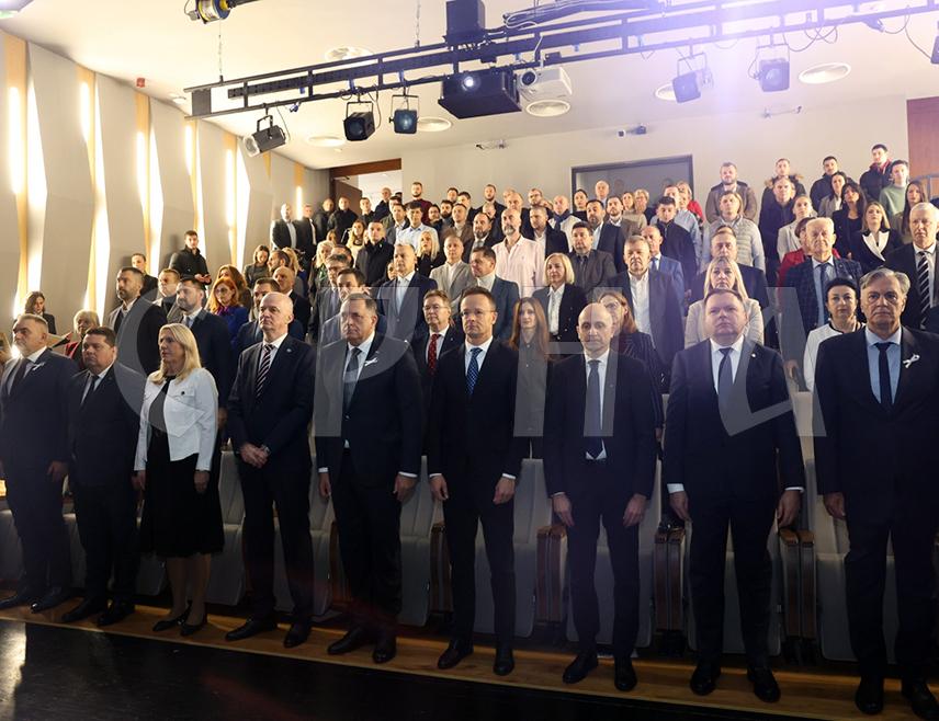 ЦЕРЕМОНY АWАРДИНГ ХОНОРАРY ДОЦТОРАТЕ ТО СЗИЈЈÁРТÓ ОПЕНС