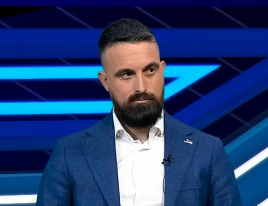 ИСТОЧНО САРАЈЕВО, 1. ДЕЦЕМБРА /СРНА/ - Социолог из Источног Сарајева Владимир Васић изјавио је Срни да свако оправдавање или ћутање институција на брутално вријеђање српског народа на кошаркашкој утакмици између Србије и БиХ у сарајевској Скендерији представља саучесништво.