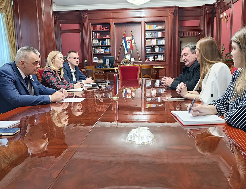 БАЊАЛУКА, 1. ДЕЦЕМБРА /СРНА/ - Избор десет најбољих спортиста Републике Српске у организацији "Гласа Српске" биће одржан 11. децембра у Бањалуци, а премијер Српске Саво Минић прихватио је позив да буде на челу Организационог одбора овогодишње 71. манифестације.