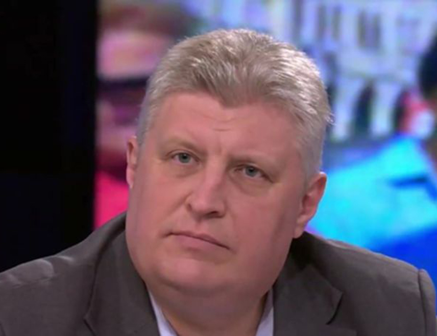 МОСКВА, 2. ДЕЦЕМБРА /СРНА/ - Вријеме владавине предсједника Владимира Зеленског у Украјини завршено је након што је шеф његовог кабинета Андриј Јермак поднио оставку, оцијенио је руски политиколог и стручњак за међународне односе Владимир Карасев.