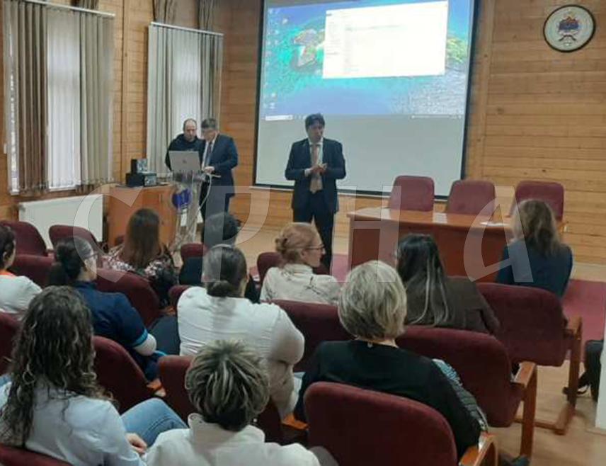 ФОЧА, 2. ДЕЦЕМБРА /СРНА/ - Представници Првог државног медицинског универзитета "Академик Иван Павлов" из Санкт Петербурга упознали су данас студенте Медицинског факултета у Фочи о раду ове водеће здравствено-образовне установе у Русији, као и о могућностима студентске размјене.