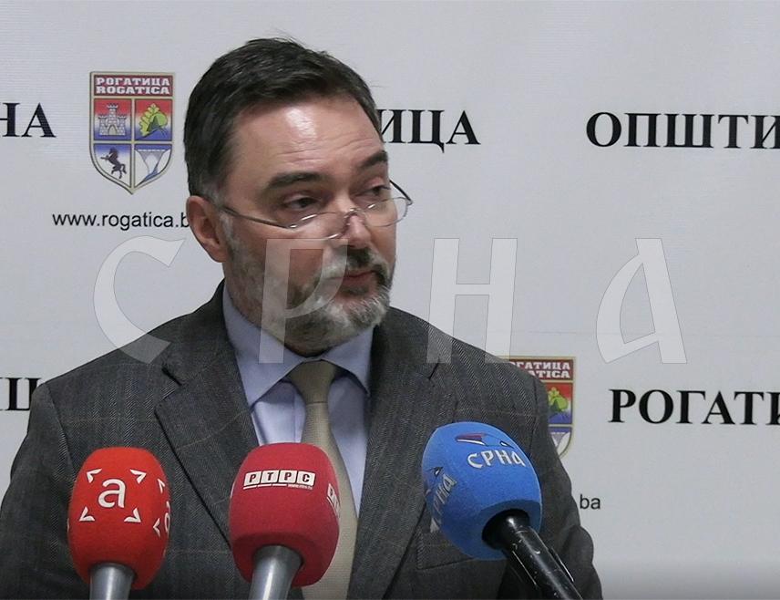 ROGATICA, DECEMBER 5 /SRNA/ – Deputy Chair of the Council of Ministers Staša Košarac stated that no item will be placed on the Council of Ministers' agenda without the position of the institutions of Republika Srpska on that issue.