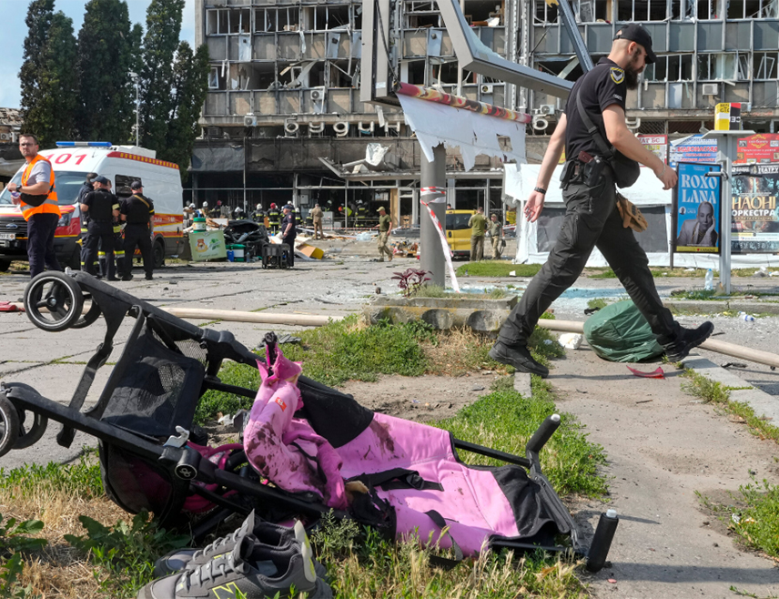 МОСКВА, 6. ДЕЦЕМБРА /СРНА - РИА Новости/ - У Русији је током украјинских напада убијено 237 деце, а више од 1.000 је повријеђено, рекао је амбасадор руског Министарства спољних послова за ратне злочине кијевског режима Родион Мирошник.