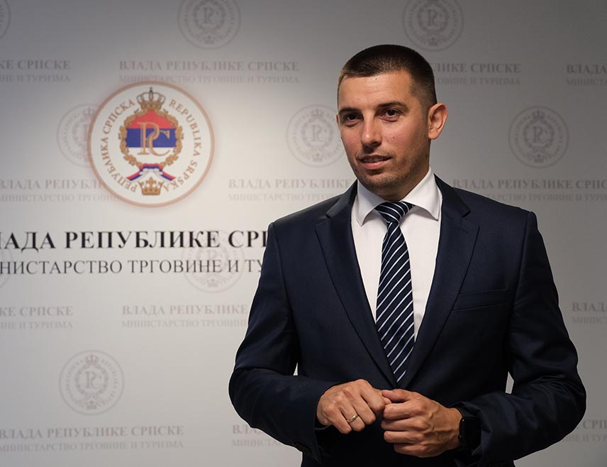 BANJA LUKA, DECEMBER 7 /SRNA/ – Preparations for the New Year holidays are well underway, and the fact that more and more foreign tourists are coming to Republika Srpska only shows that it is becoming an attractive destination, Minister of Trade and Tourism Denis Šulić told SRNA.