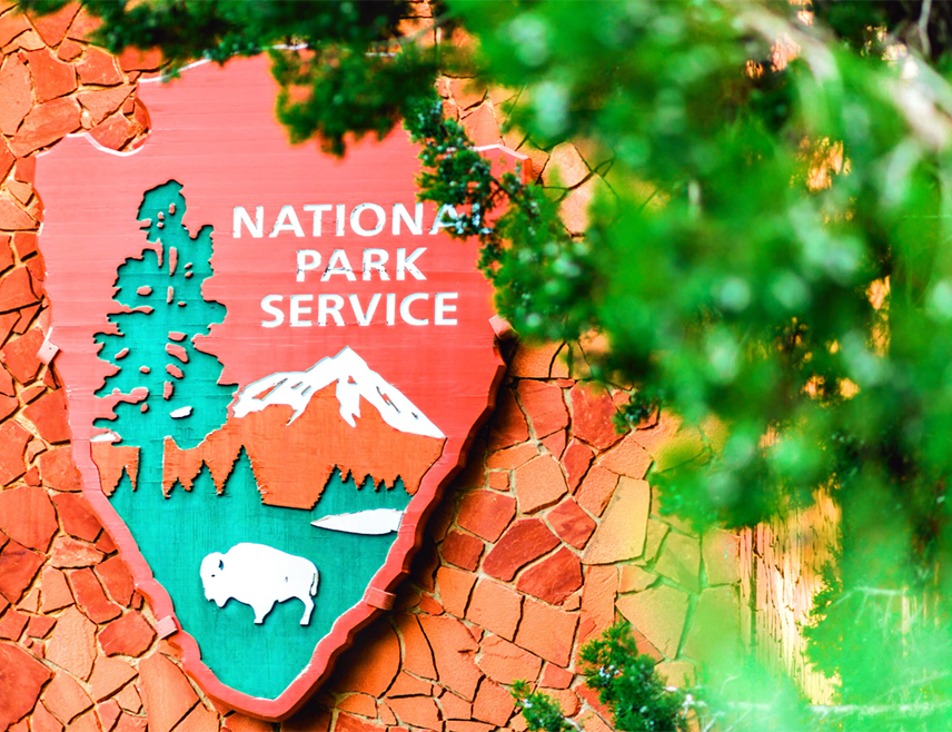 ВАШИНГТОН, 7. ДЕЦЕМБРА /СРНА/ - Бесплатан улаз у 11 националних паркова у САД имаће само Американци, објавила је администрација предсједника Доналда Трампа.