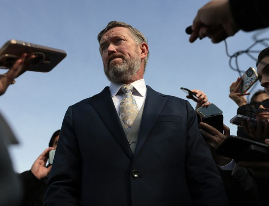 ВАШИНГТОН, 10. ДЕЦЕМБРА /СРНА/ - Републикански конгресмен Томас Маси представио је закон којим позива Сједињене Државе на повлачење из НАTО-а, наводећи да тај савез намеће финансијске и дипломатске терете земљи.