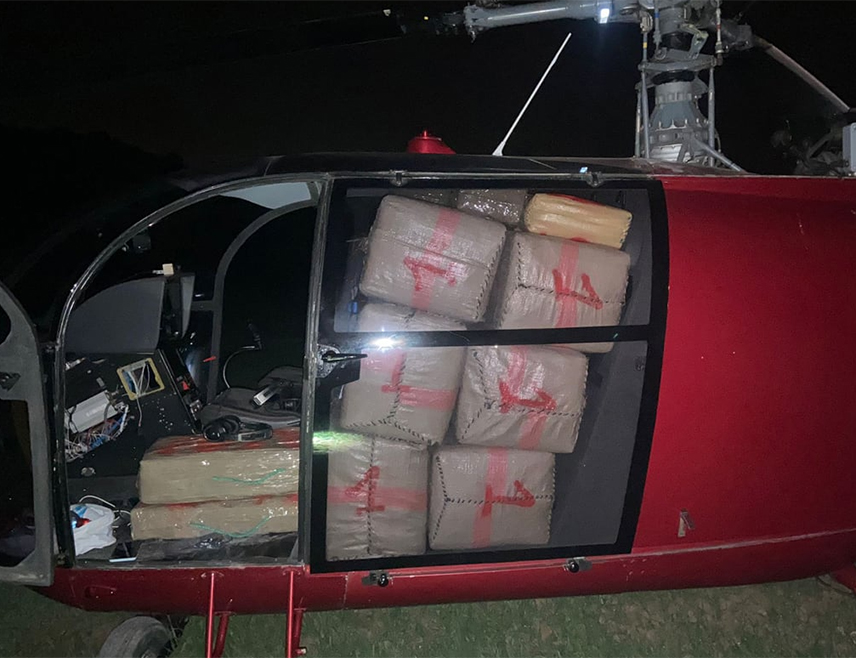 МАДРИД, 13. ДЕЦЕМБРА /СРНА/ - Шпанска полиција разбила је криминалну банду која је користила хеликоптере за шверц хашиша из Марока.