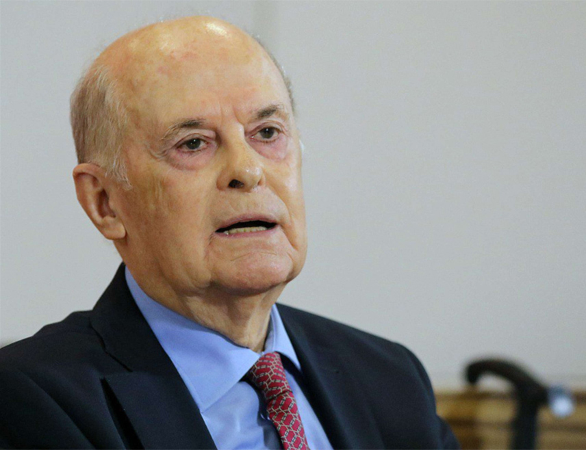 БЕОГРАД, 15. ДЕЦЕМБРА /СРНА/ - Сједињене Државе увиђају да су се промијенили свјетски приоритети и да су новом свијету у настајању потребни "нови господари" који ће бити гаранција очувања глобалне равнотеже и спријечити ломове, изјавио је Срни бивши министар спољних послова СР Југославије Владислав Јовановић.